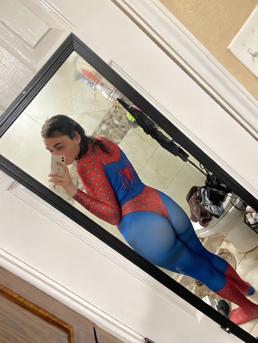 Lexiibunni2's tweet photo. @Bryanmaya447933 I’m spidey https://t.co/R0hWLFm4at