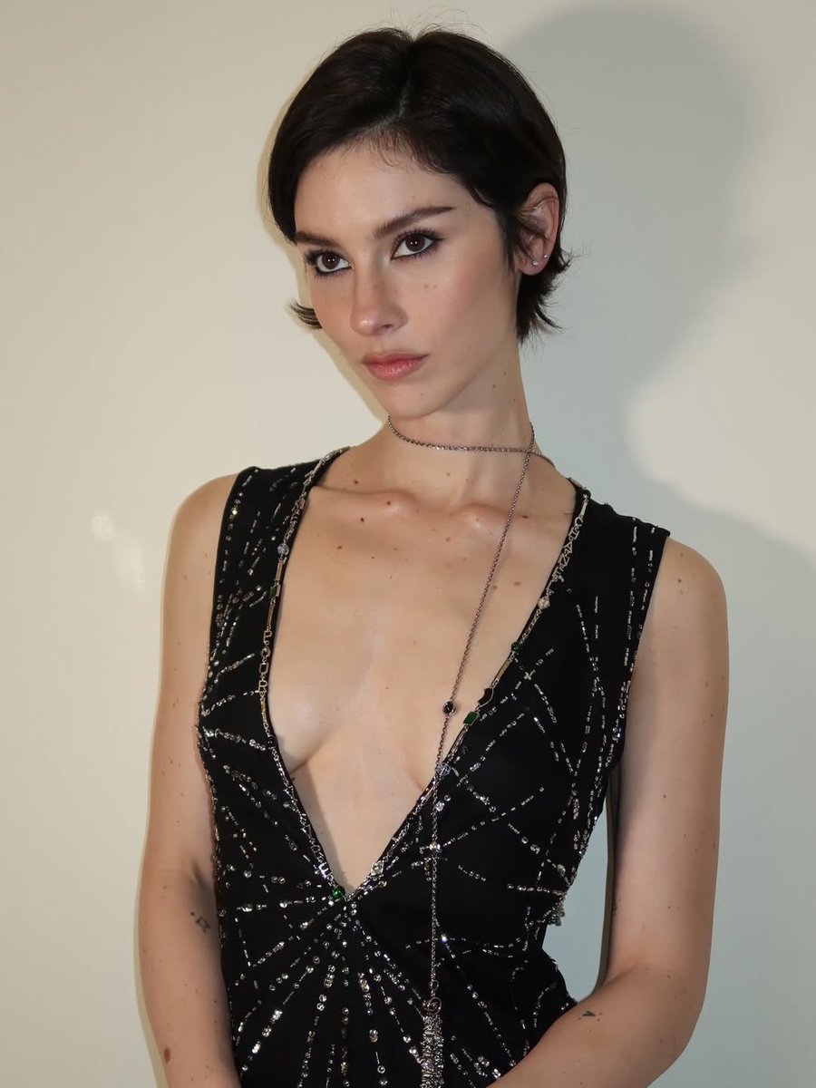 GracieAbramsHQ tweet media