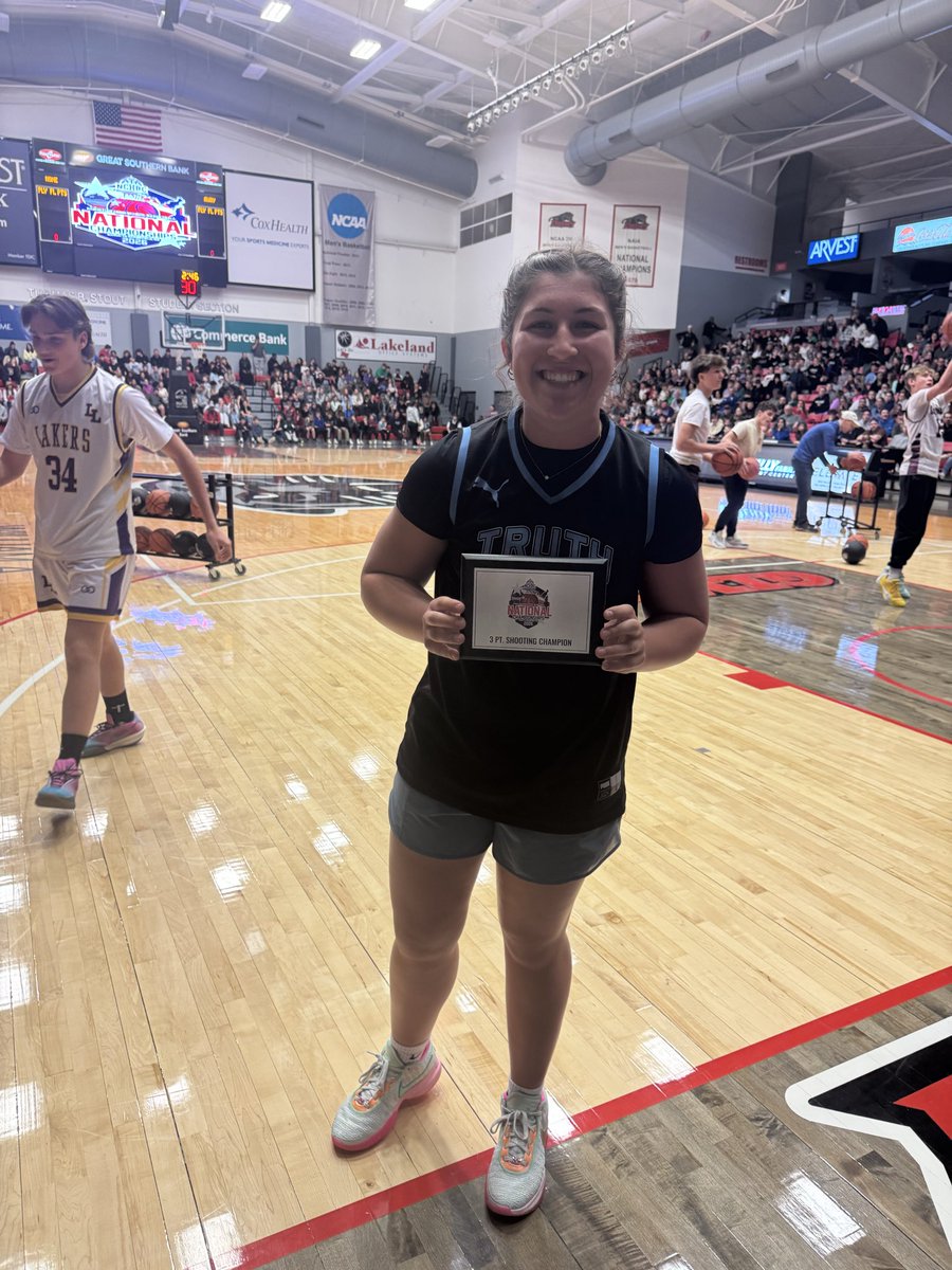 Michelle Kern tweet media