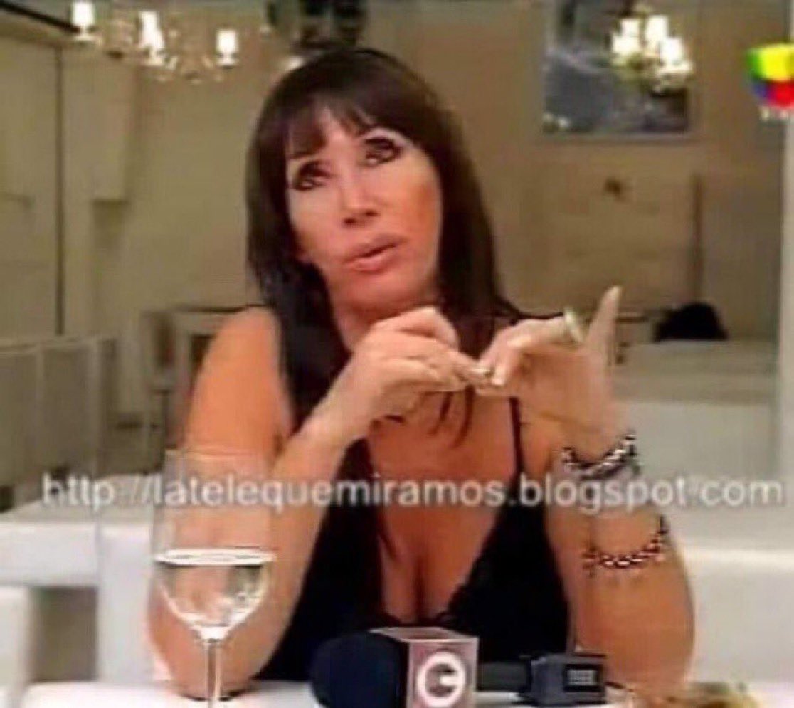 a mi me sorprende la poca capacidad que tienen en la casa de gran hermano, se va un pibe EN VOTO POSITIVO y piensan que van a dejar mal parada a solange por FESTEJAR la eliminación de una planta que EL PÚBLICO QUERÍA QUE SE VAYA!!! no saben ni siquiera leer las placas y están