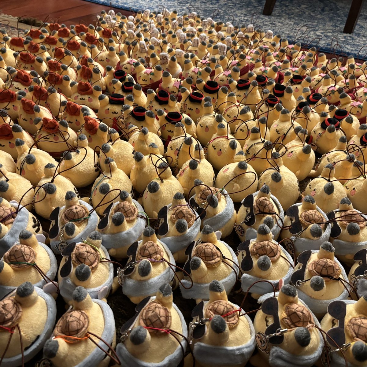 posebean | pikachu extraordinaire tweet media