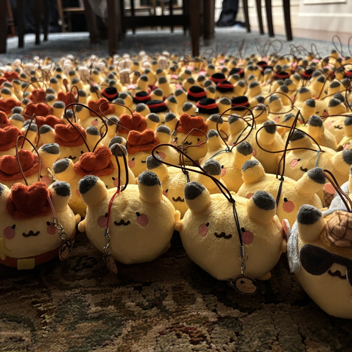 posebean | pikachu extraordinaire tweet media