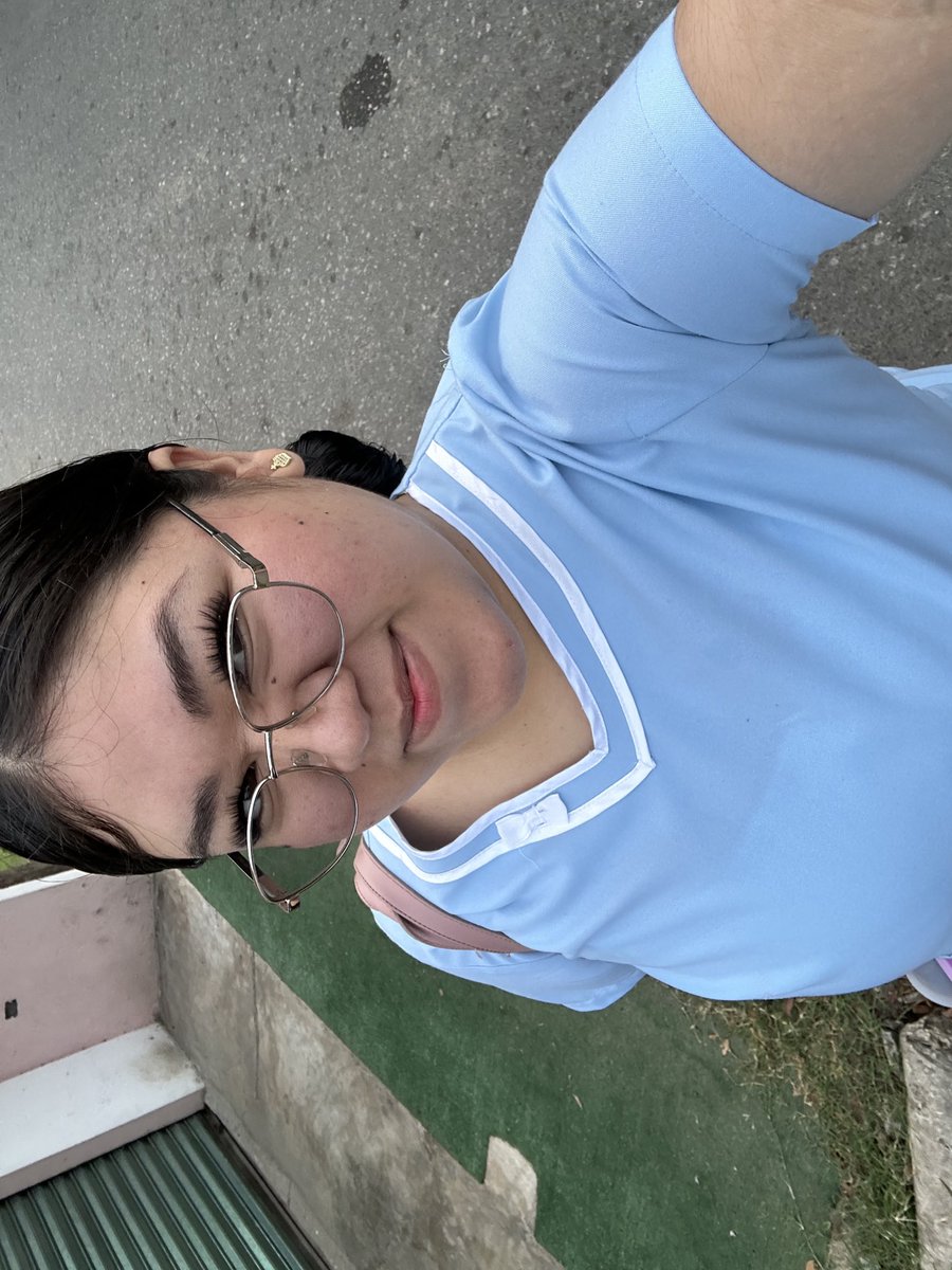 Enfermerita cruda pero linda