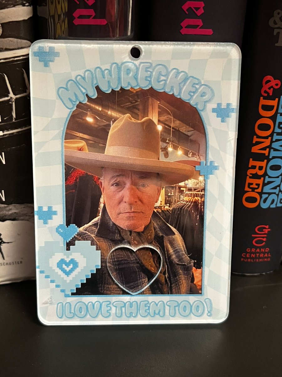 bekah loves pac 🔨 tweet media