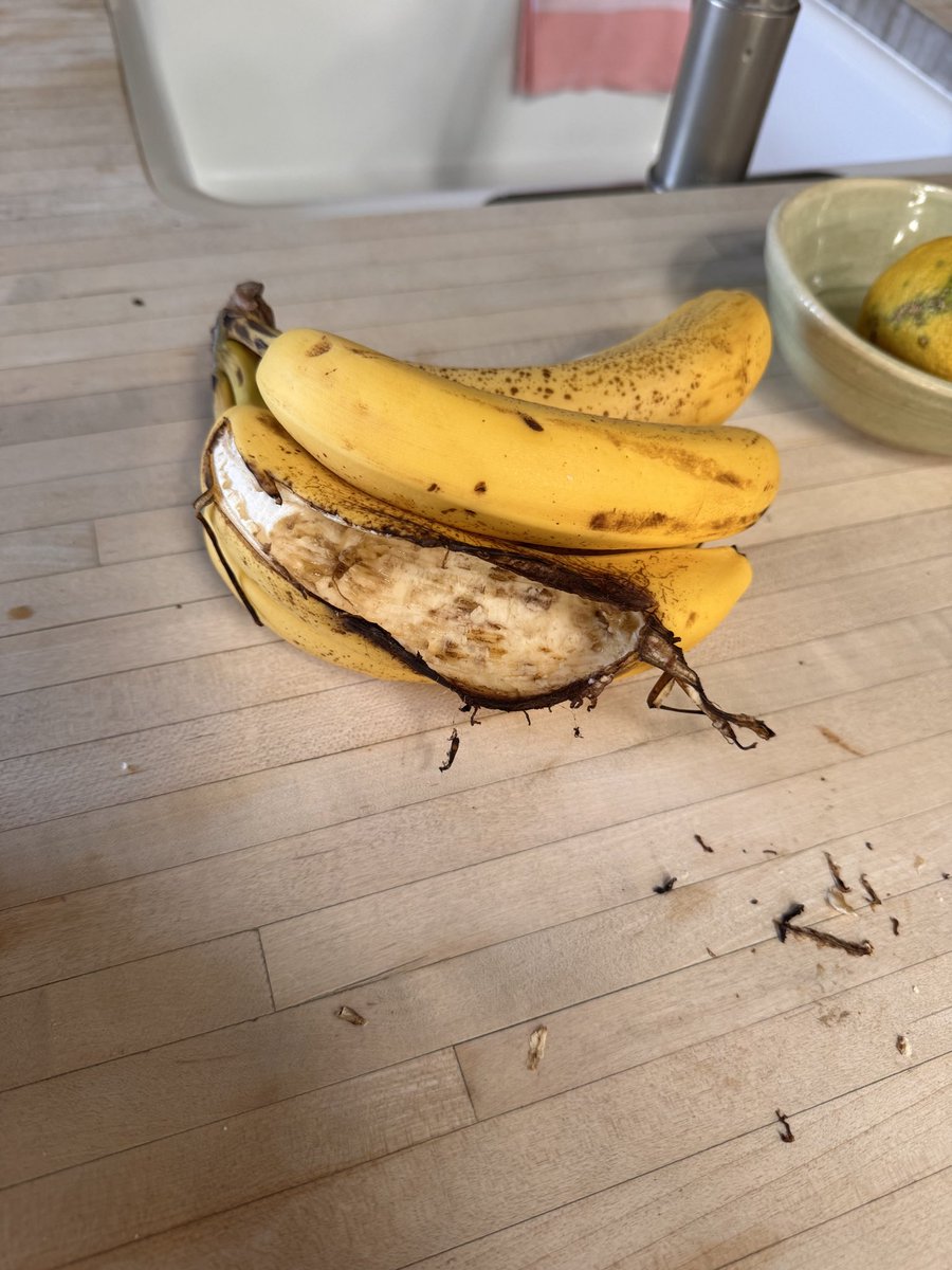 Chris Meloni tweet media