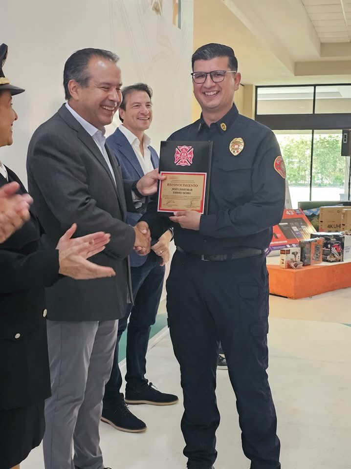 Lic.JesusFierro🚒🔥 tweet media
