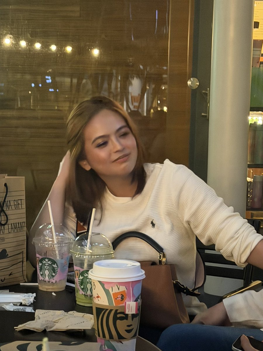 viagorjaz's tweet photo. Heto ako bading na bading na naman kay beancat https://t.co/2RVerGL6CQ