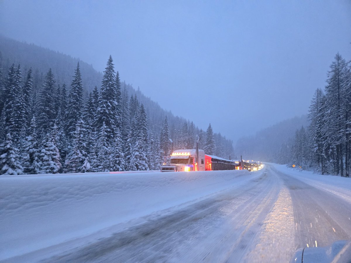 rickyrichard's tweet photo. My trip back to #Montana. Loved the snow, Roger's Pass and Lookout Pass were challenging! Seeing family is a blessing. https://t.co/tjan8ECuPB