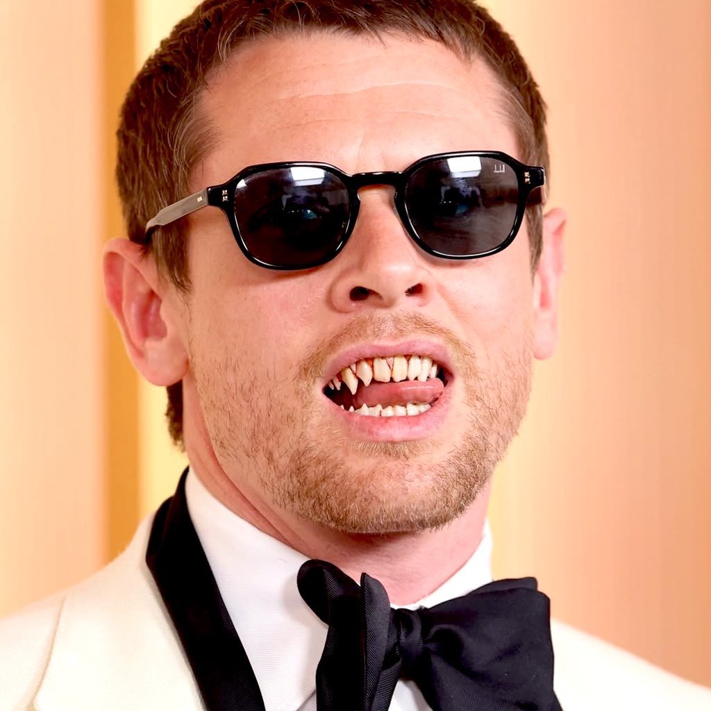 eddiebrcok's tweet image. #stillhere