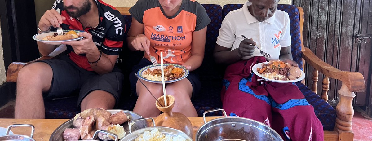 LeonardIYAMURE1's tweet image. We were honored to host this beautiful group to our regeneration hub! Where exchane is at center: #nature culture,#practices, #tasty #food , #0pollution