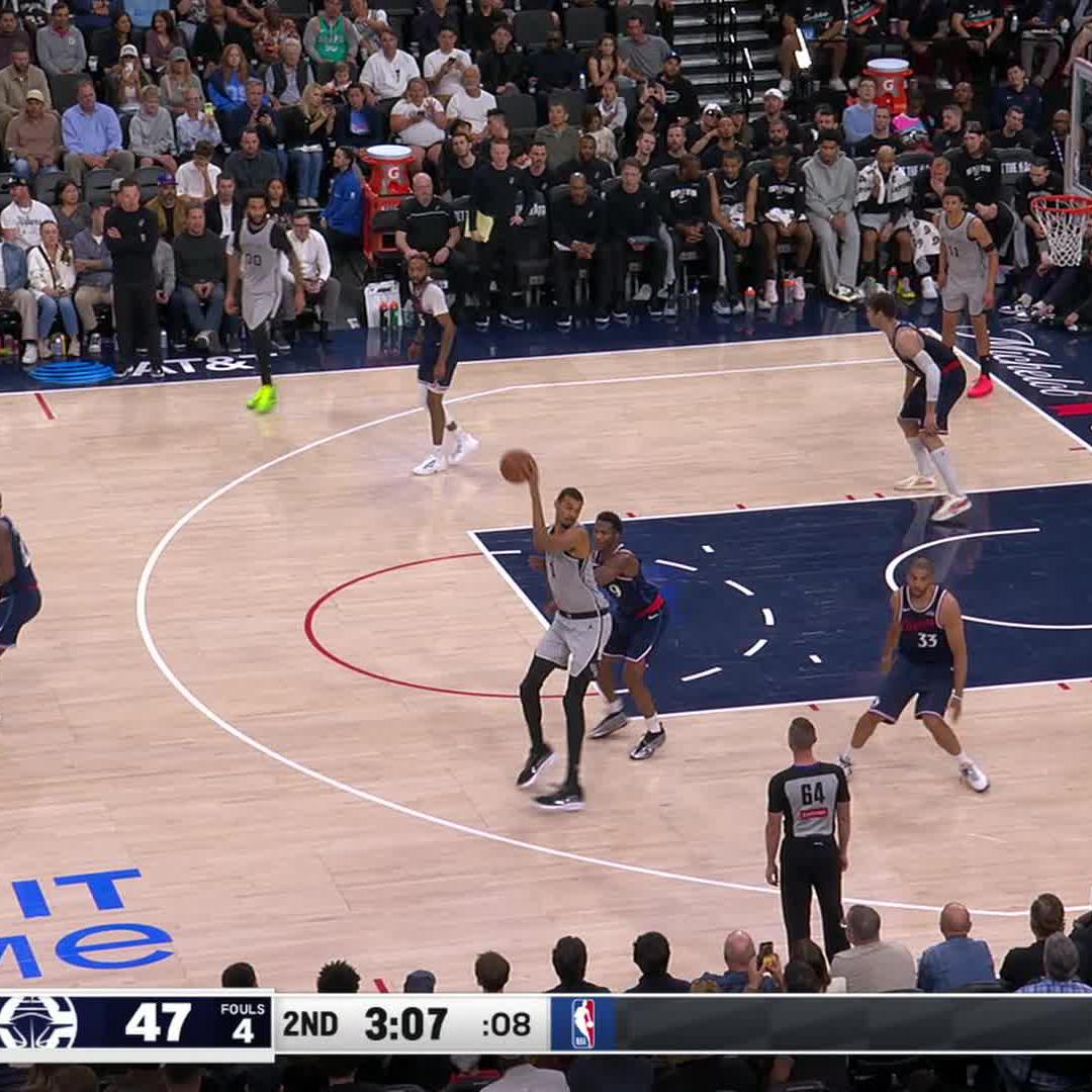 VICTOR AND-1 ☝️
📺 @KENS5, @NBAonNBC