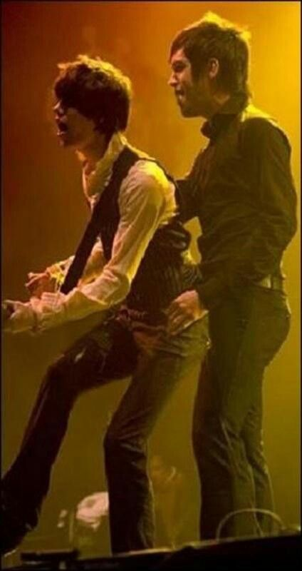 brendon urie of shedtwt tweet media