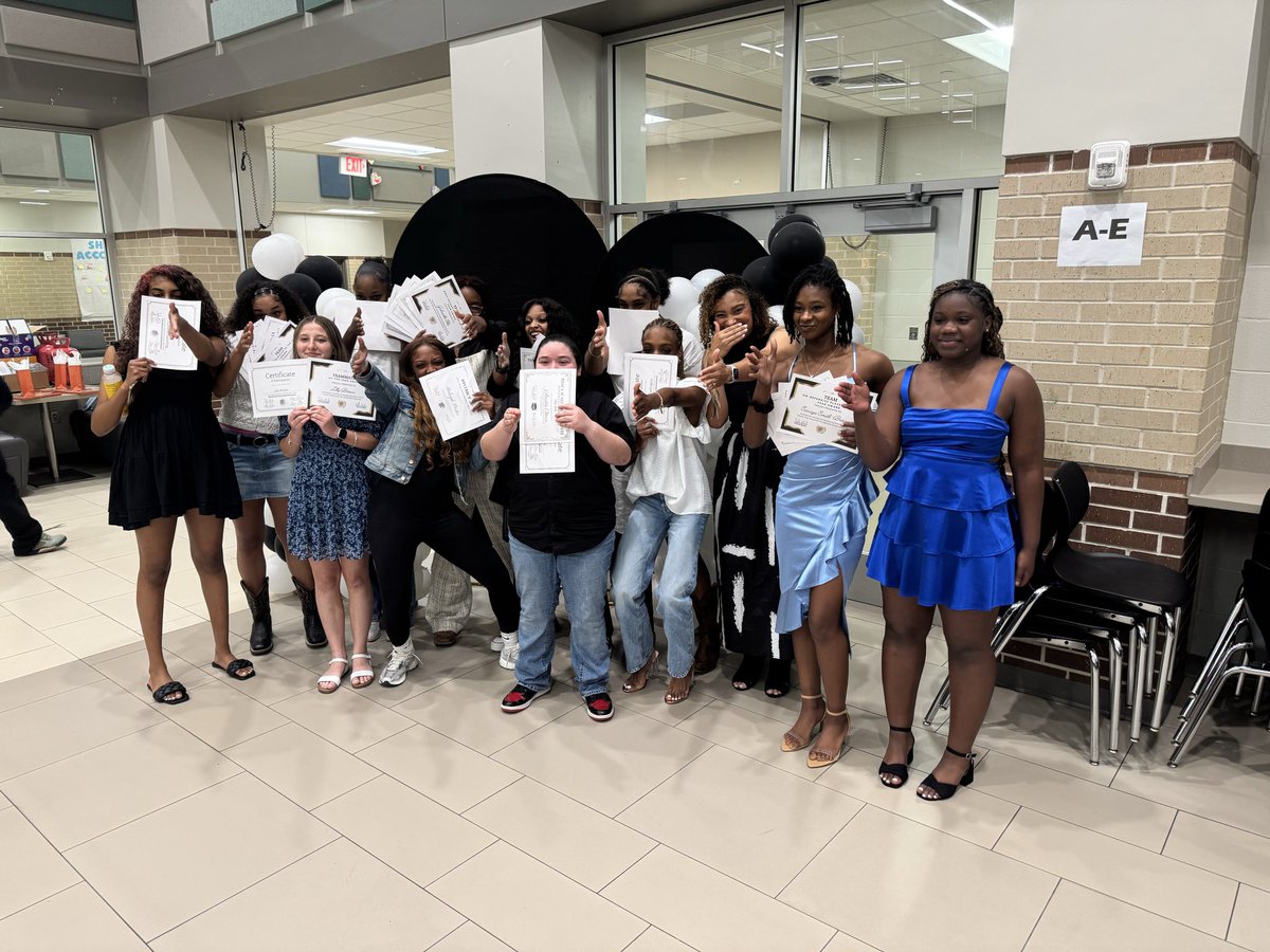 Lady Lion Girls Basketball tweet media