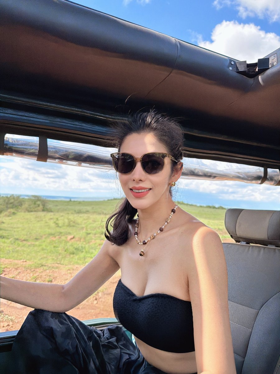 WEEX | Gigi tweet media