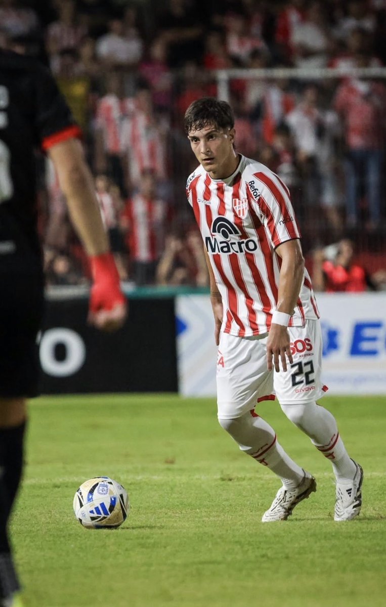 ⚔️⛔️ Agustín Massaccesi, hasta el momento de su salida, vs Independiente:

➜ 1º en despejes [6]
➜ 1º en intercepciones [4]
➜ 1º en recuperaciones [5]
➜ 1º en acciones defensivas [14]
➜ 1º en pases al último tercio [11]
➜ 1º en pases largos precisos [5/9]

23 años.🪄