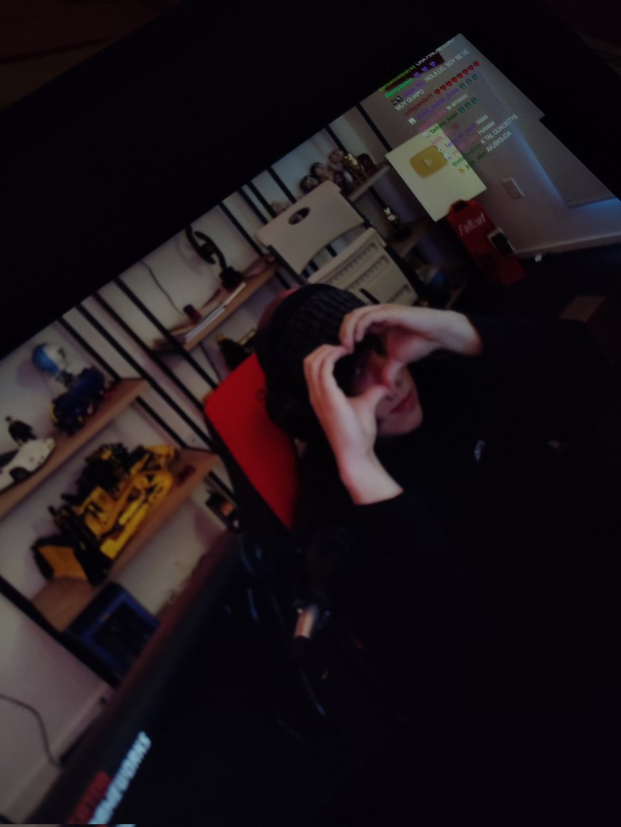 andyteamo tweet media