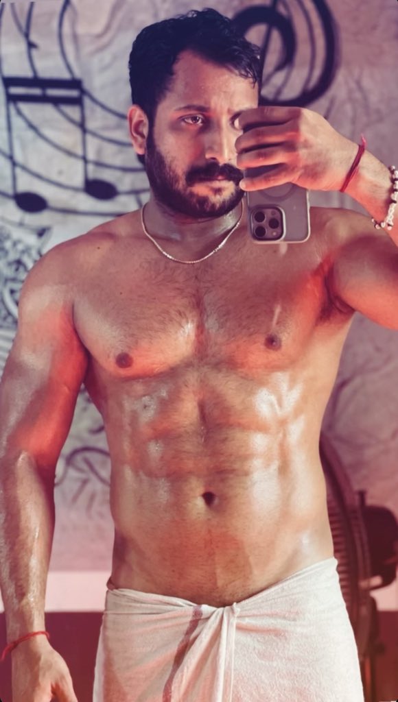 S Q U I R R E L 🐿️ tweet media