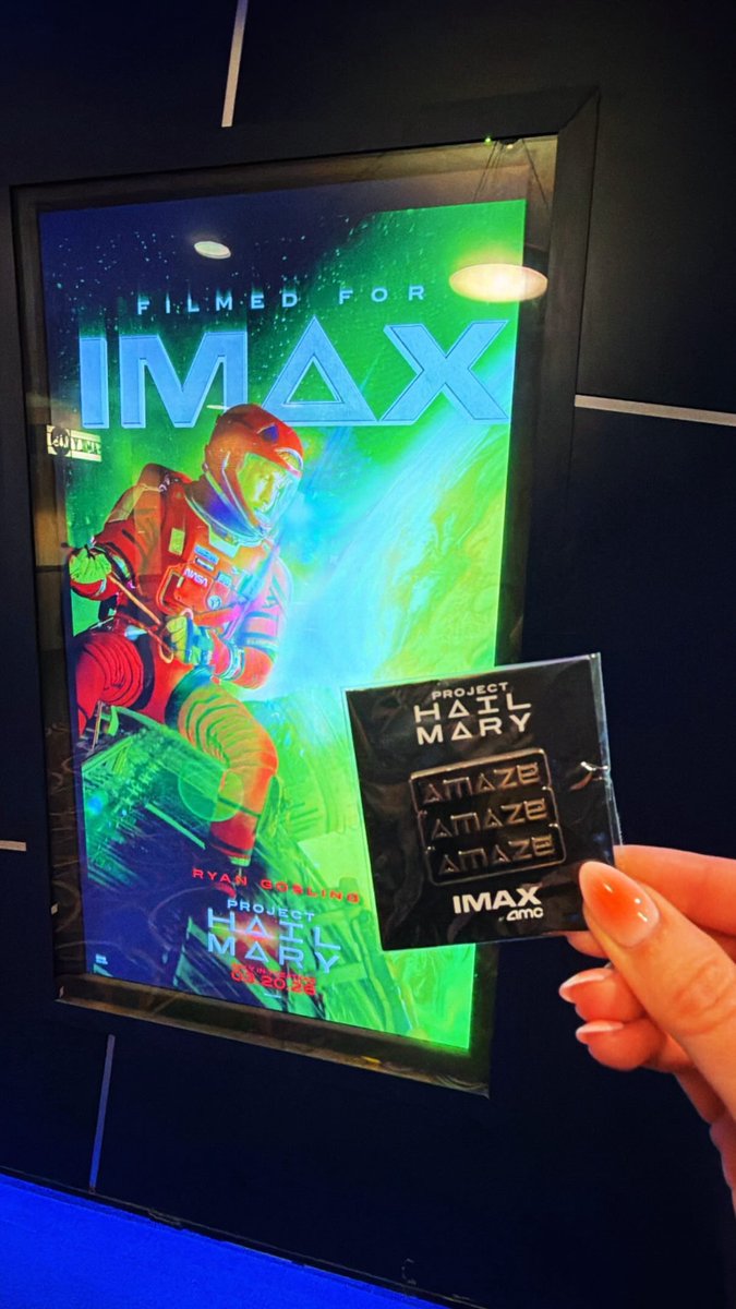 Laura ✨ tweet media