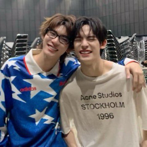 aemi−☆ tweet media