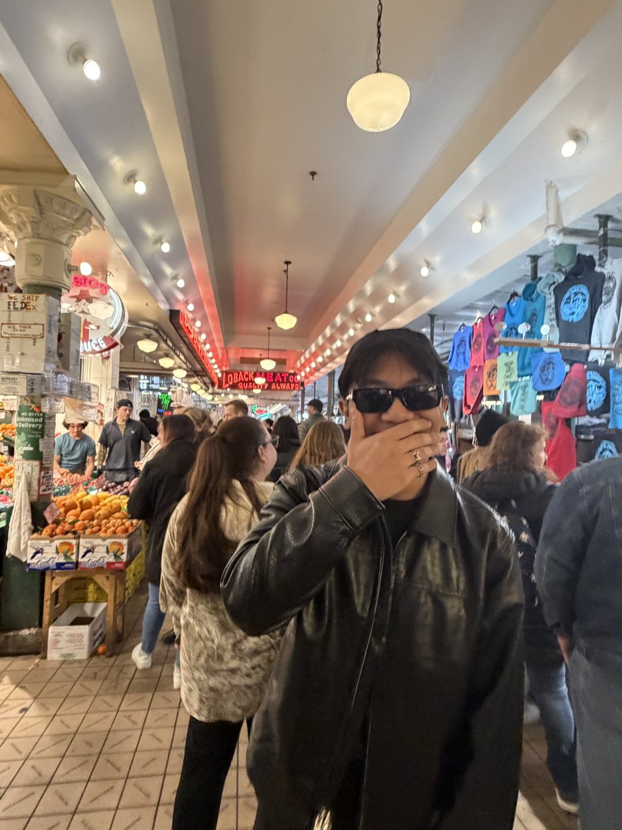 yellow_2themoon's tweet photo. tourist in my own city or wtv https://t.co/N3qbZP8kxN