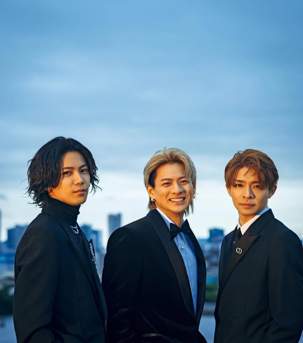 bozu_108's tweet photo. 最強の3人組は選手権

最優秀賞

Number_i

@number_i_offic https://t.co/a3irRW2YEl