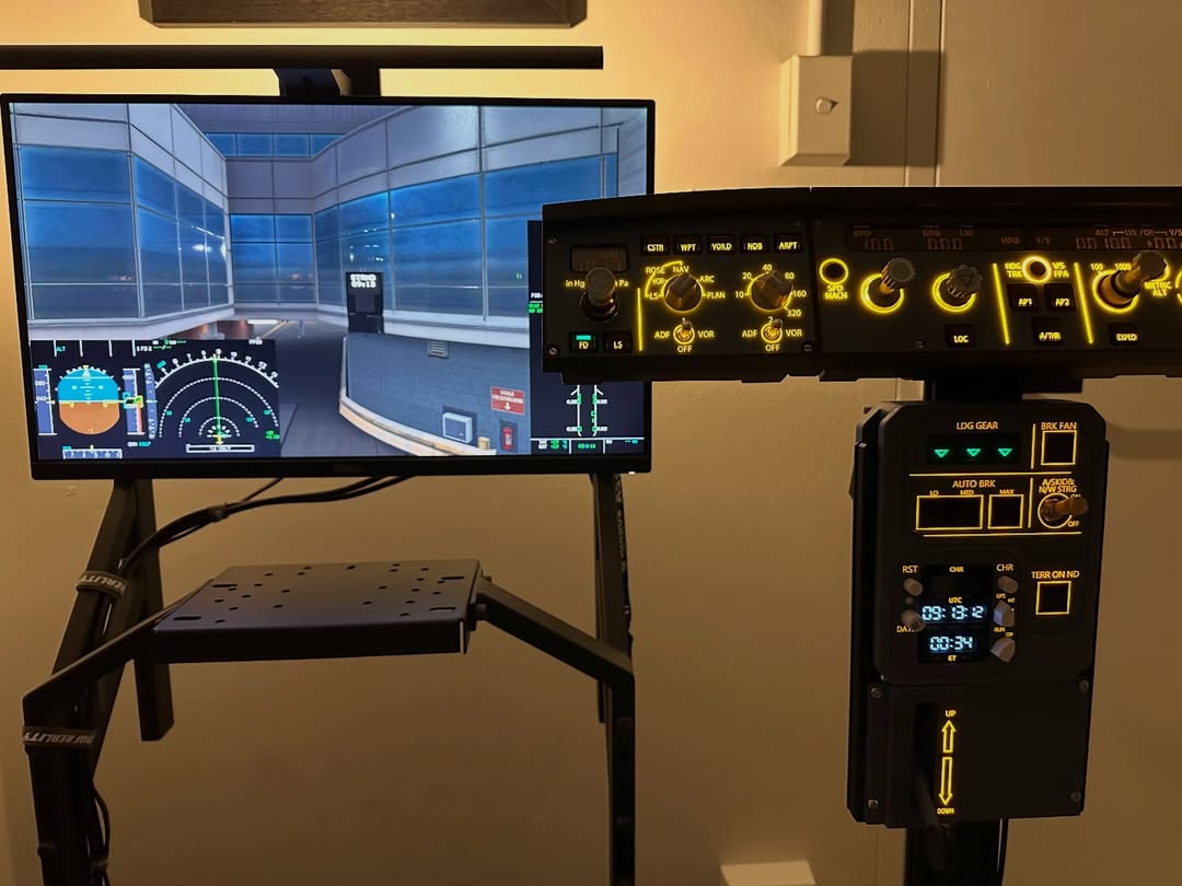 winctrlofficial's tweet image. Compact.
Clean.
Fully immersive.

What would you add to this cockpit? 👀

#WINCTRL #FlightSim #HomeCockpit