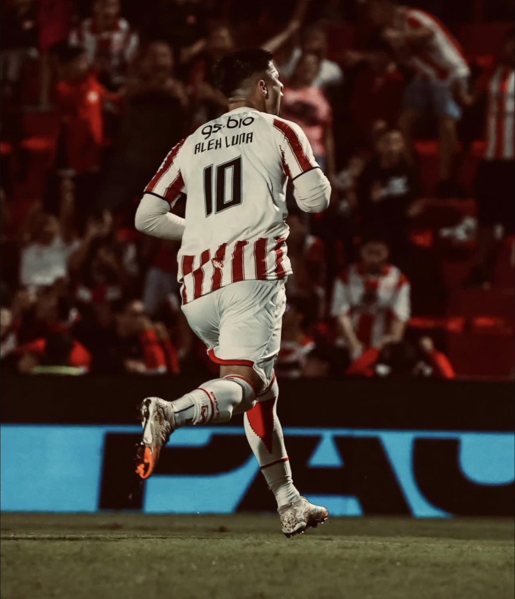 NUNCA MÁS VUELVAN A DUDAR DE QUE NO QUIERE ESTAR ACA .