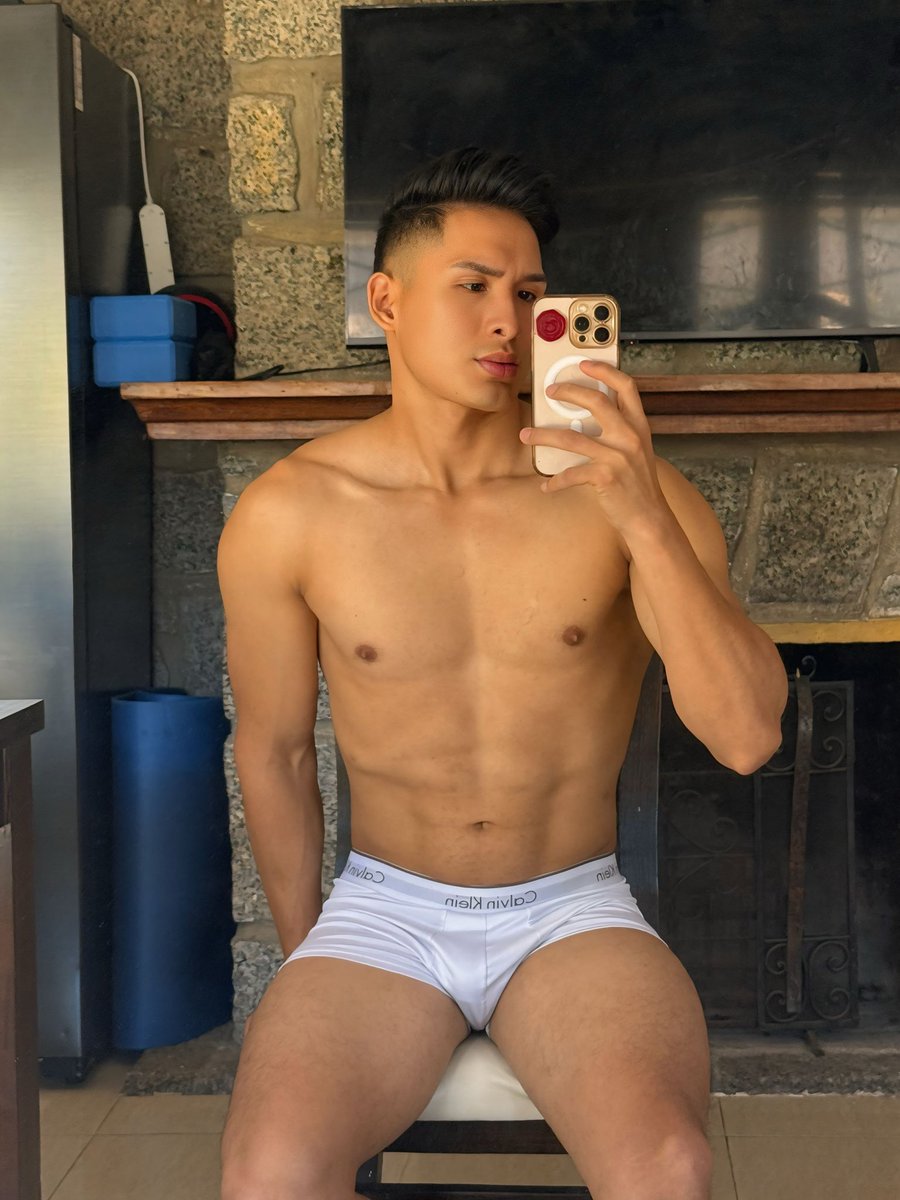 greycomaza's tweet photo. 🤍🐈♐️🔥 https://t.co/1gSprRXjmW
