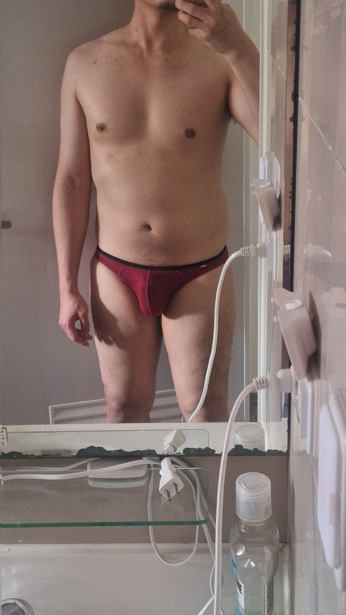 淫行襯衫三角 tweet media