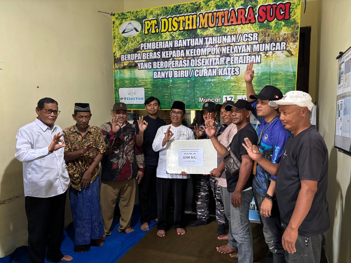 Davi_Choiris's tweet photo. Selasa (17/03/26) A. Davi Choiris, Luhkan kab Banyuwangi, Pendampingan Nelayan penyerahan CSR PT Disthi 
@bppsdm_kp @pusluhkp @disperikananbwi @bppsdm_bp3bwi
#luhlapor #GiatLuhkanSatminkalBWI https://t.co/gPpbzCwsLI