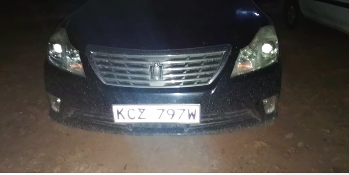 DCI_Kenya's tweet photo. SUSPECTED DRUG TRAFFICKER ARRESTED, LARGE HAUL OF SUSPECTED CANNABIS RECOVERED

A joint team of officers from the Directorate of Criminal Investigations' (DCI) Transnational Organized Crime Unit and Anti-Narcotics Unit, working with officers from Mutarakwa Police Post, has arrested a suspected drug trafficker and recovered a substantial quantity of suspected cannabis sativa.

Acting on credible intelligence, the officers conducted a sting operation along the Mai Mahiu–Nairobi Road at Mutarakwa Trading Centre in Limuru Sub-County. They intercepted a dark blue Toyota Crown vehicle, registration number KCZ 797W, suspected of transporting narcotics.

The driver, Brian Thomas Wachika, was arrested on the spot. A quick search of the vehicle revealed four-and-a-half sacks containing green plant material believed to be cannabis sativa whose estimated street value is yet to be determined. A second occupant in the vehicle fled the scene; efforts to apprehend him are ongoing.

The suspect and recovered exhibits have been transported to DCI Headquarters for further processing and documentation. He is expected to be arraigned in court.

The DCI reaffirms its commitment to dismantling organized criminal networks and drug trafficking syndicates to ensure a safer Kenya for all.

Got intelligence tips? #FichuaKwaDCI
Call our toll-free line: 0800 722 203 Or WhatsApp anonymously: 0709 570 000
Usiogope.