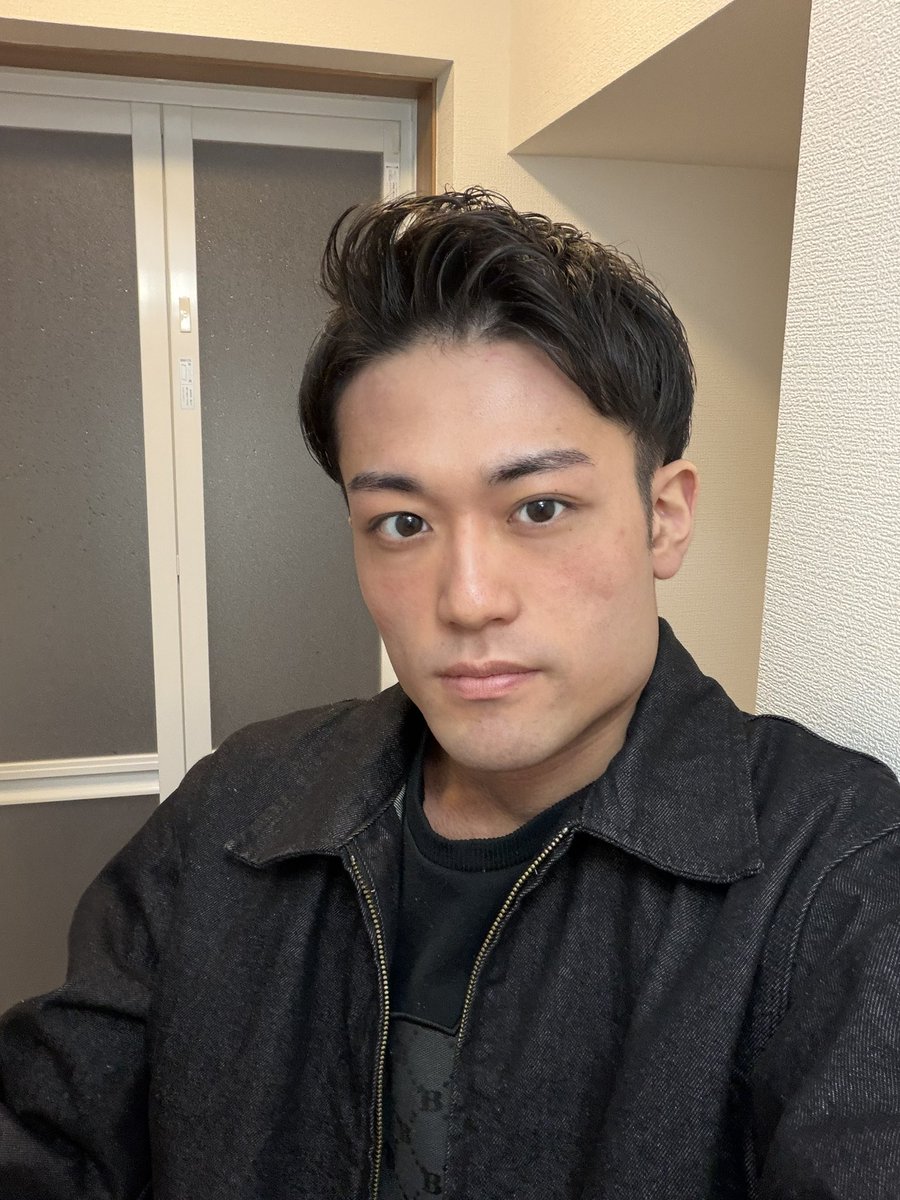 skyblue112212's tweet photo. 髪切ってきたー！ https://t.co/pgWU6XvohB