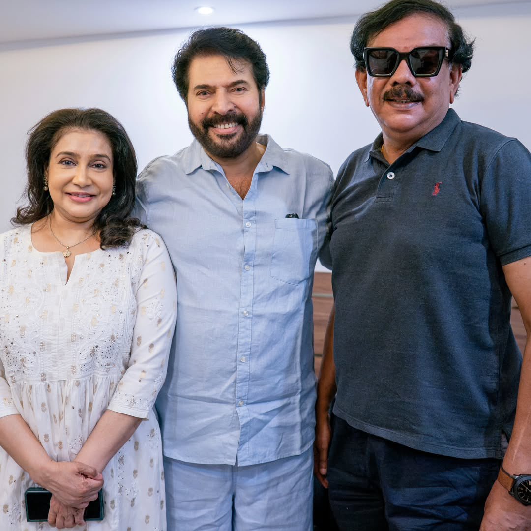 PrakashMahadev's tweet image. #Patriot Dubbing Completed 

Le Magic Lantern Studios #LissyLakshmi about #Mammootty’s Dubbing Session 👇🏼✌🏼

"It was an absolute delight to have the legendary Padmabhushan Sri Mammootty with us at Le Magic Lantern for the voice recording of the much-anticipated pan-Indian