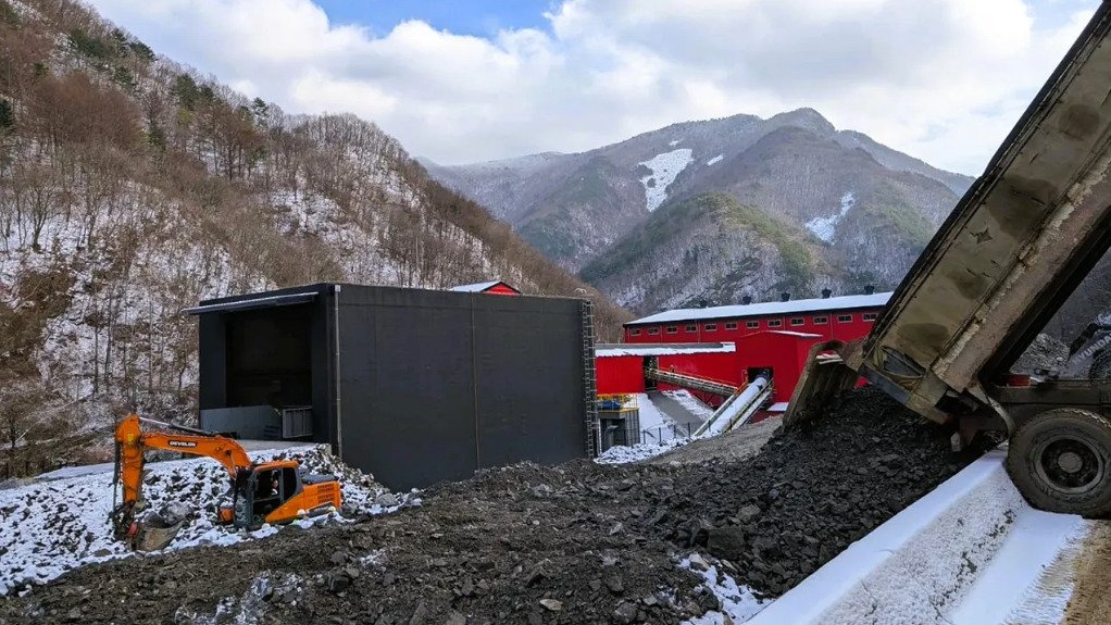 MiningWeeklyCA tweet media