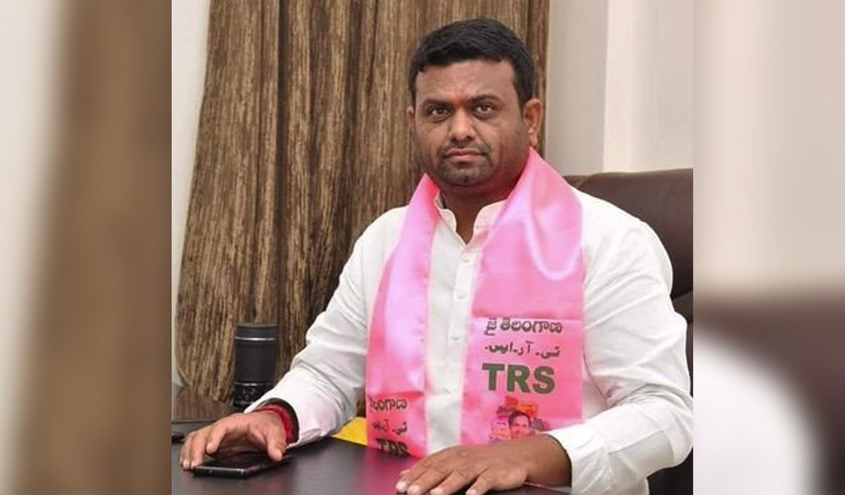 NewsMeter_In's tweet image. #Hyderabad:

@BRSparty issues show-cause notice to former MLA #PilotRohithReddy over allegations of #drug use at a party he reportedly attended near Hyderabad.

Rohit Reddy has been asked to submit a written #explanation within 7 days and has been directed to stay away from
