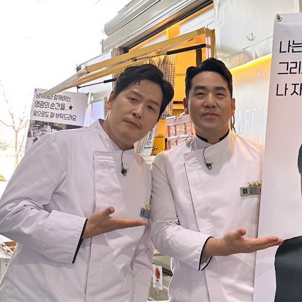 블맘 tweet media