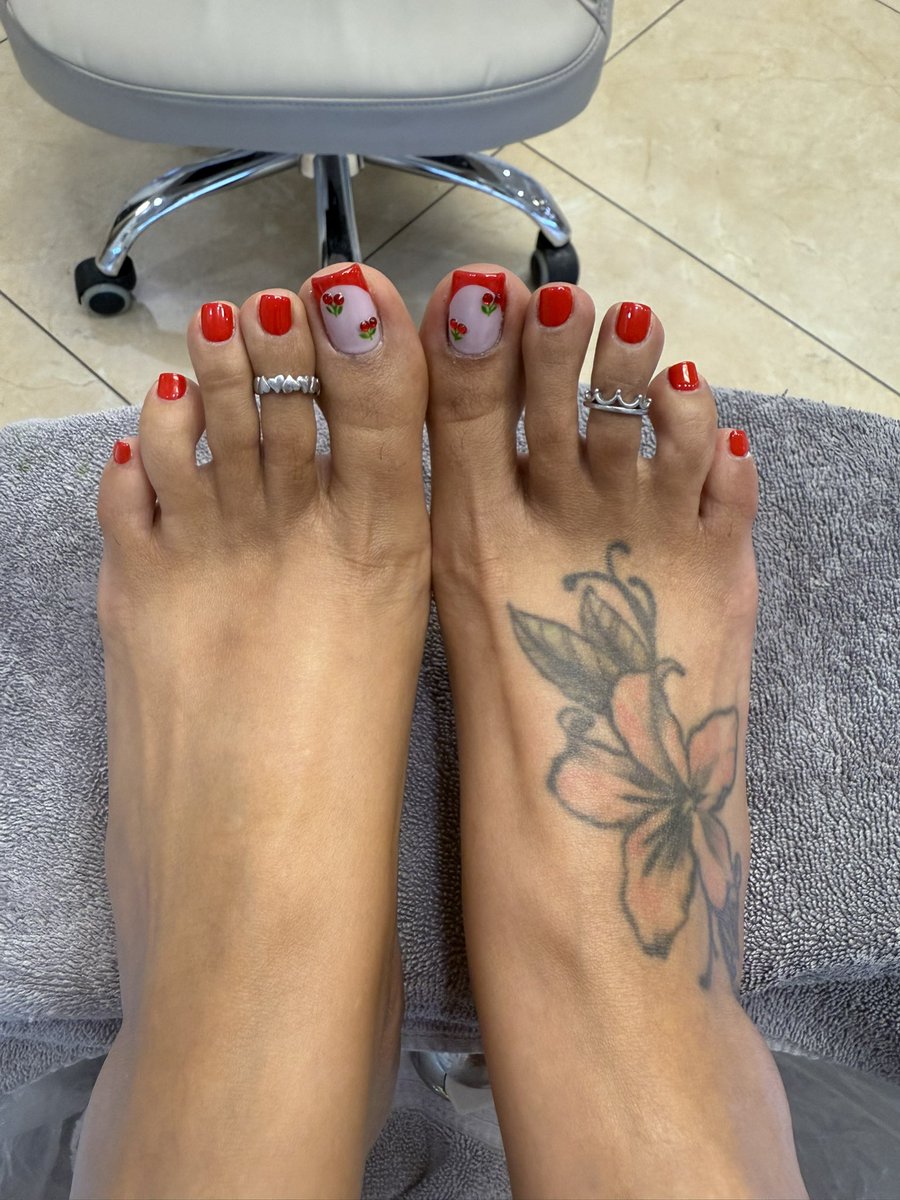👣 Tanfeetss OG Page‼️📍Las Vegas 🎆Fetcon 2026😈 tweet media