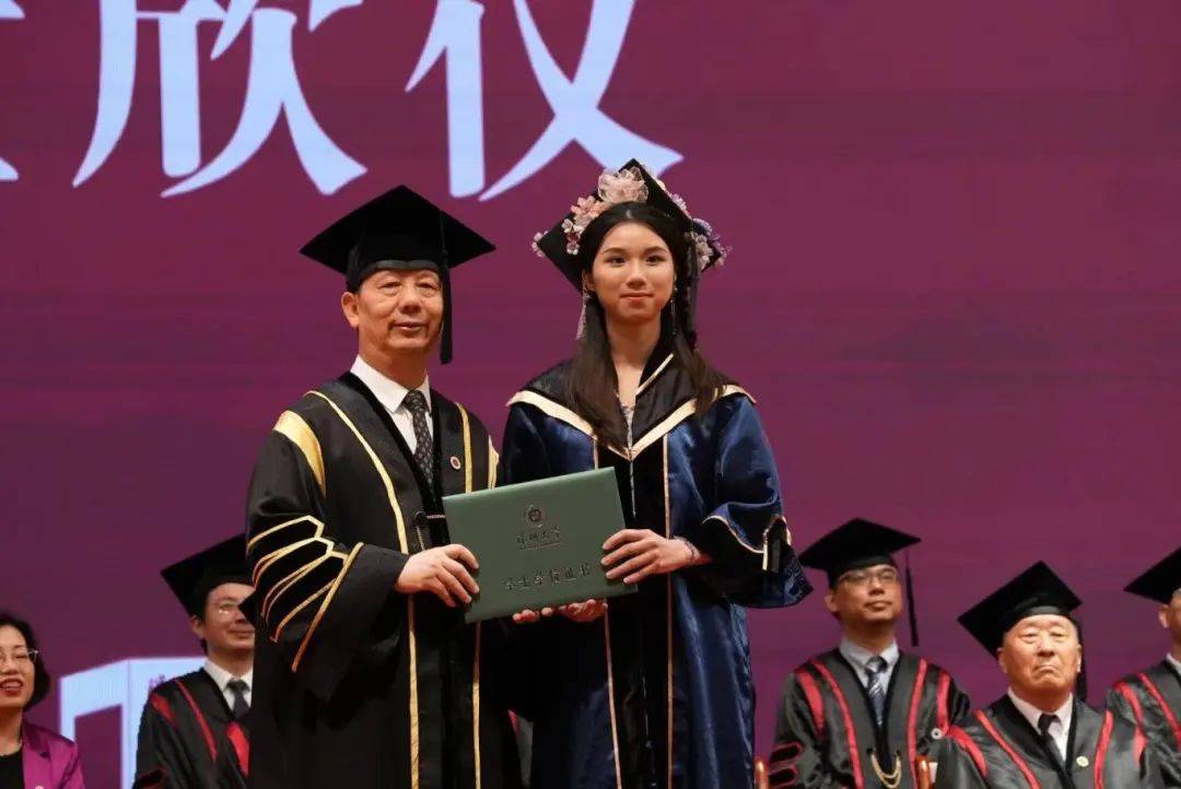 Paul Hughes tweet media