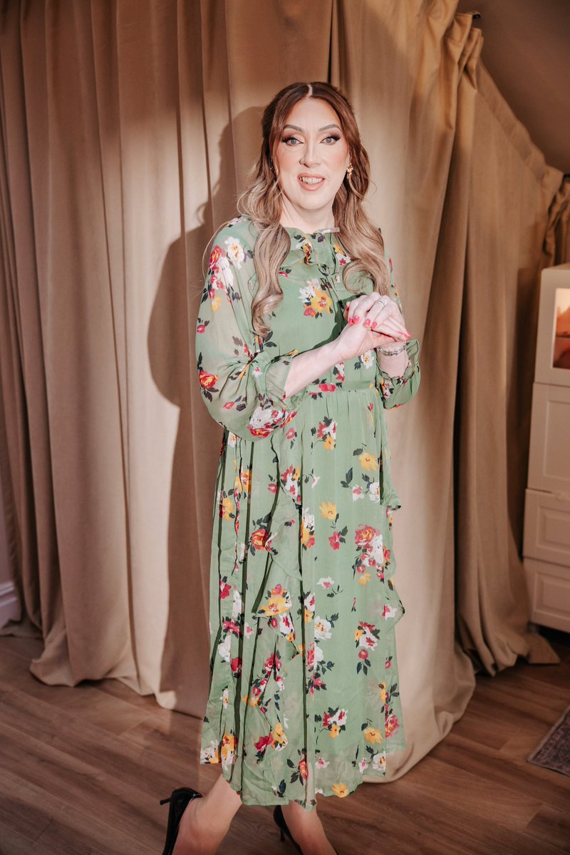 Sarah Lewis tweet media