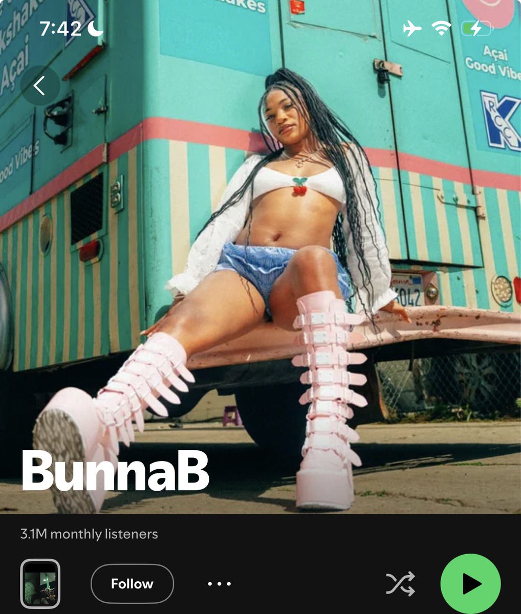 gocrazy. tweet media