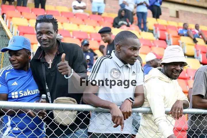 DeMbare DotComs tweet media