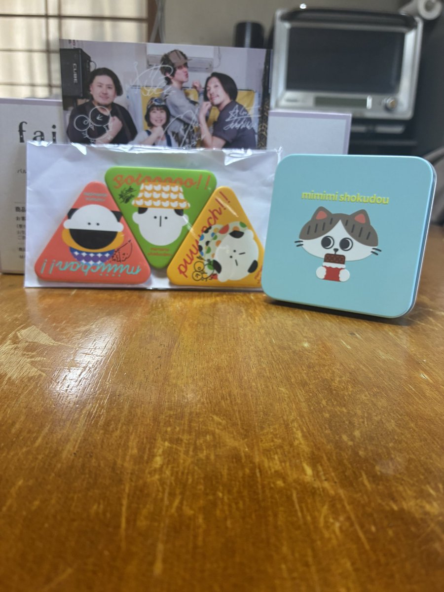 届きました♪缶バッチでか🤣