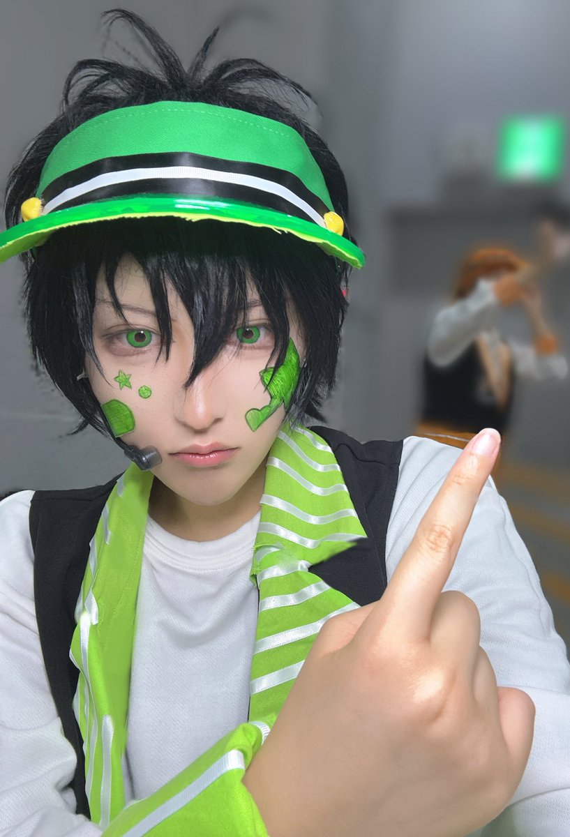 ょょん tweet media