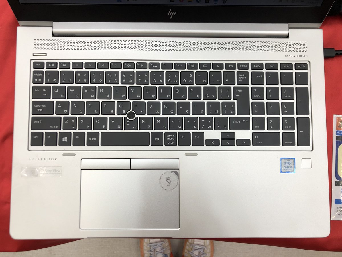 PCcomfullAKB4's tweet image. 薄型スタイリッシュな15インチのEliteBook入荷！

MacBookライクなデザインで、キーボードまで薄く見えますが、打感は良く、事務作業にぴったり👌

覗き見防止のSureView付き👀
なかなか850シリーズは来ないので、お探しの方は早めにどうぞ〜

2台限り！
#hp #elitebook #850g6 #秋葉原