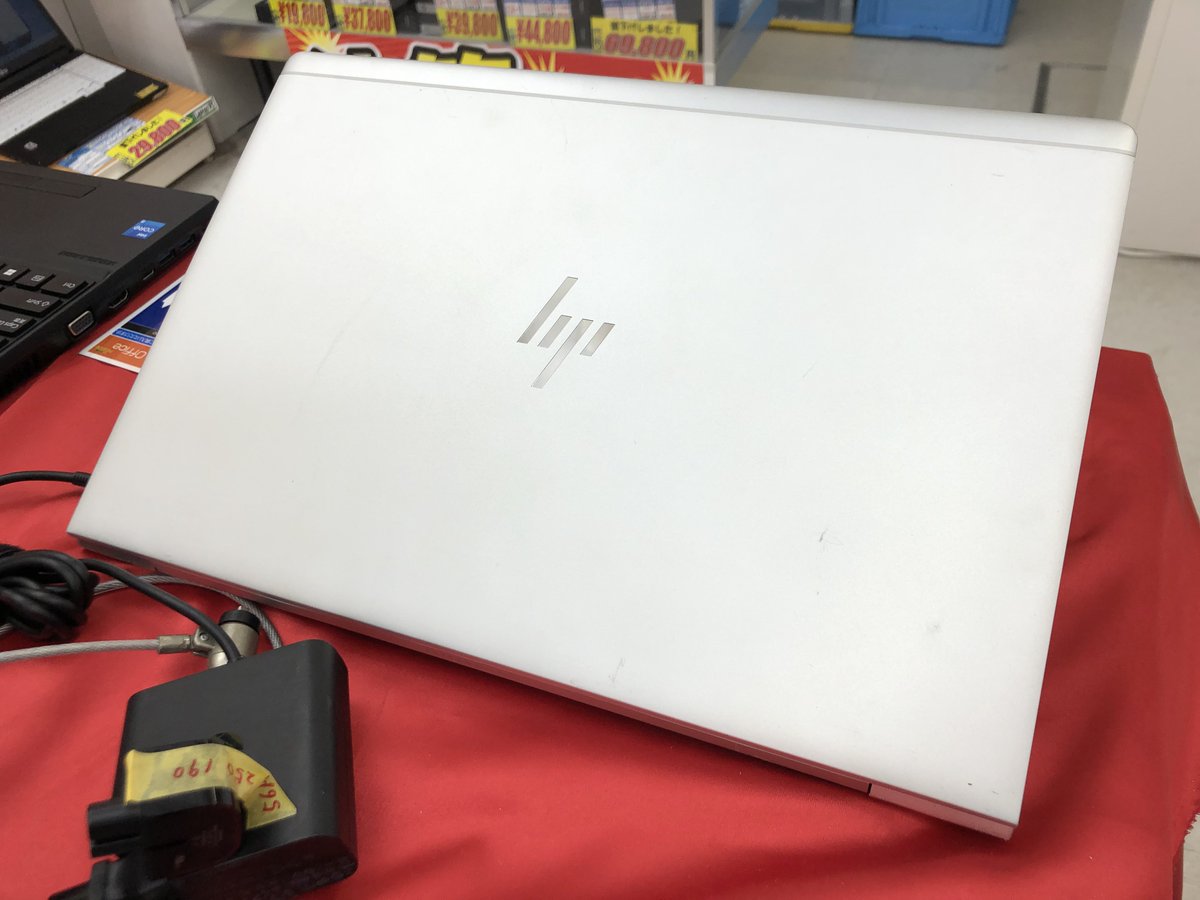 PCcomfullAKB4's tweet image. 薄型スタイリッシュな15インチのEliteBook入荷！

MacBookライクなデザインで、キーボードまで薄く見えますが、打感は良く、事務作業にぴったり👌

覗き見防止のSureView付き👀
なかなか850シリーズは来ないので、お探しの方は早めにどうぞ〜

2台限り！
#hp #elitebook #850g6 #秋葉原