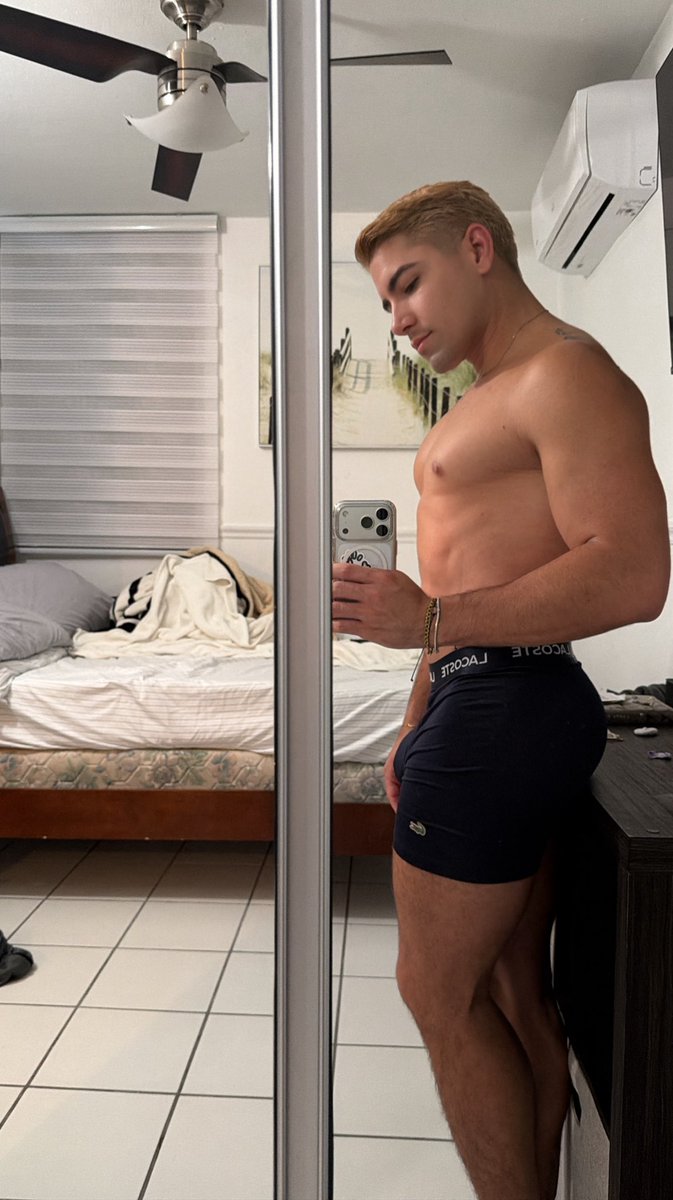 𝙻𝚘𝚠𝚒𝚜 tweet media