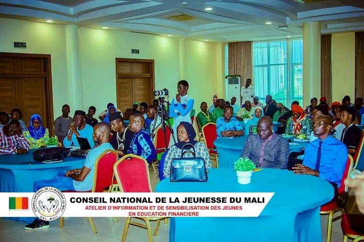 IIsmaguel's tweet photo. É𝐃𝐔𝐂𝐀𝐓𝐈𝐎𝐍 𝐅𝐈𝐍𝐀𝐍𝐂𝐈È𝐑𝐄 𝐃𝐄𝐒 𝐉𝐄𝐔𝐍𝐄𝐒.

J'ai eu la chance de prendre part l'atelier d’information et de sensibilisation en éducation financière des jeunes, ce Lundi 09 Mars 2026 à MAEVA Palace dans le cadre du PAFEEM. l’Entrepreneur

#HumilitéQuoiQuilAdvienne https://t.co/OcxpMVdRCA