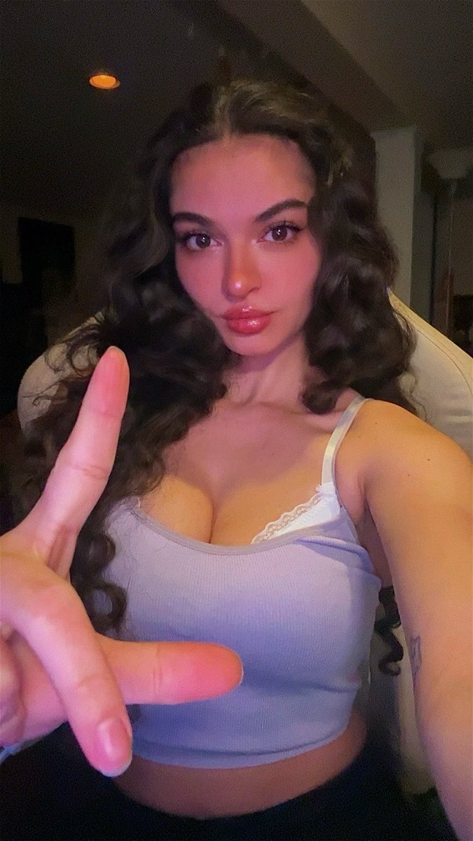 sera ★ tweet media