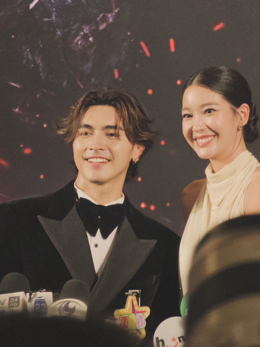 ชอบจัง Support กันเก่งก็คู่รักนักวิ่งนี้แหละ ล่าสุดคุกกี้ไปให้กำลังใจภณ ในงาน กาล่า พรีเมียร์ #พระไม้
#pon_nawasch #cookieya