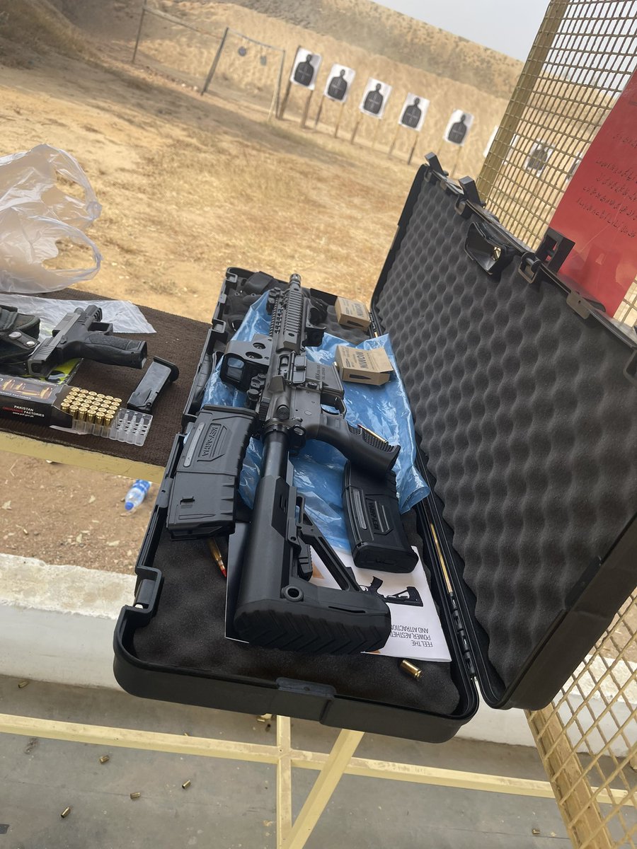 R E H A N 🦁 tweet media